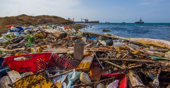 Ocean plastic: clean it up, but avoid the mistakes of global climate policy
