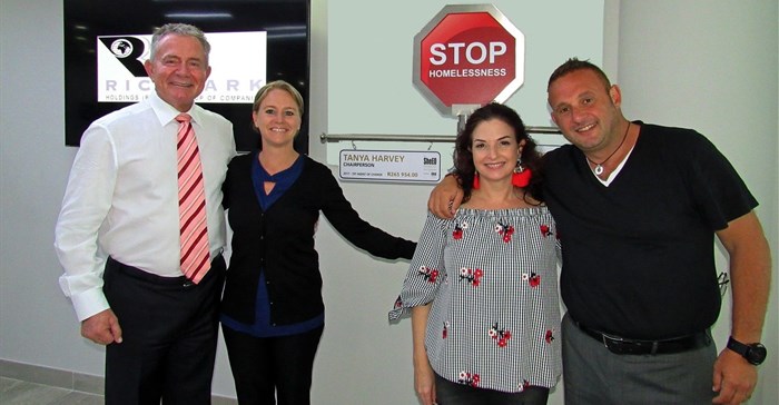 Richmark Holdings' Tanya Harvey awarded Stop Sign Award for contribution to 2017 SheEO SleepOut