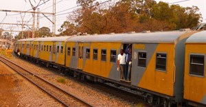 NEWSWATCH: Delays continue for Metrorail commuters