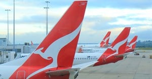First direct Australia-Europe passenger service takes off