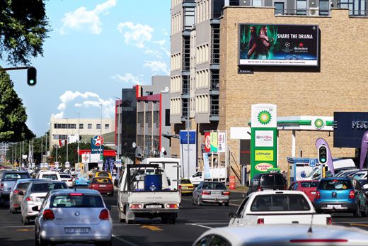 Tractor Outdoor builds Cape Town's largest and first ARA-compliant digital sign
