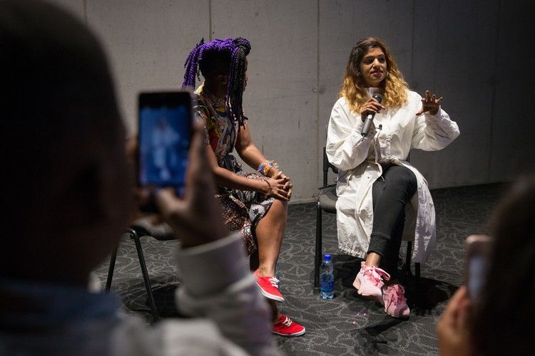 M.I.A. did a Q&A with Zolani Mahola, the lead singer of Freshlyground at the Bertha Movie House in Khayelitsha. The Q&A was held after a screening of M.I.A’s biopic MATANGI/MAYA/M.I.A, which was shown as part of the Encounters South African International Documentary Festival.