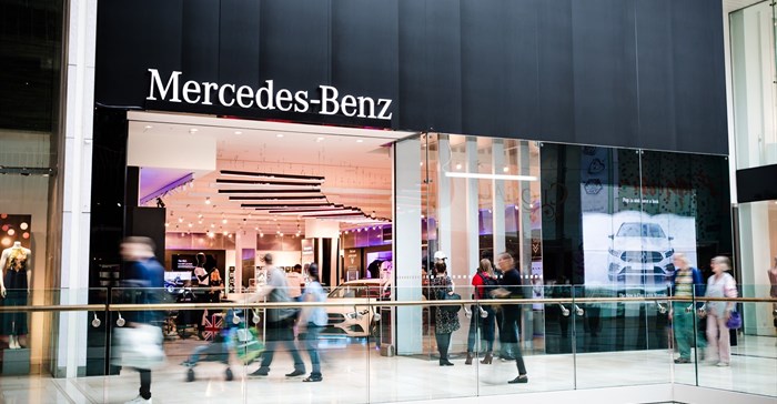 Mercedes-Benz pop-up shop. Image source: Mercedes-Benz press