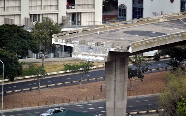 One of Cape Town’s infamous “unfinished highways”. ,