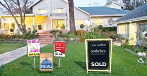 Is the 'For Sale' sign still a useful marketing tool?