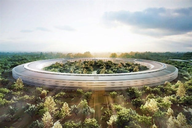 Foster + Partners-designed campus in California. Image courtesy of Apple.