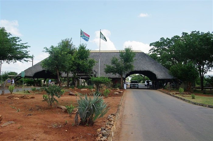 Bgabel via  Malelane-Gate, Kruger National Park