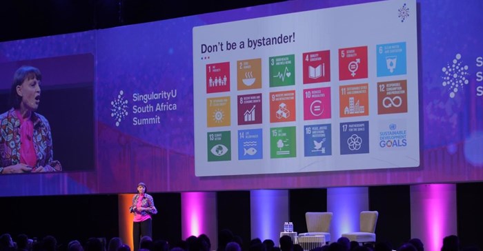 Laila Pawlak presenting this talk at the SingularityU South Africa 2019 Summit. Image supplied.