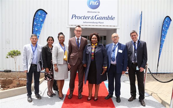 Yunus Hoosen (DTI), Rashmee Ragaven (Invest SA), Vilo Trska (P&G vice president), Nomalungelo Gina (DTI), Sadick Jaffer (DTI) and Markus van Gumpel (P&G manufacturing plant leader).