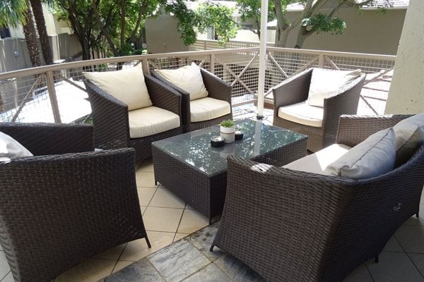 Courtyard Hotel Sandton sports new look lounge