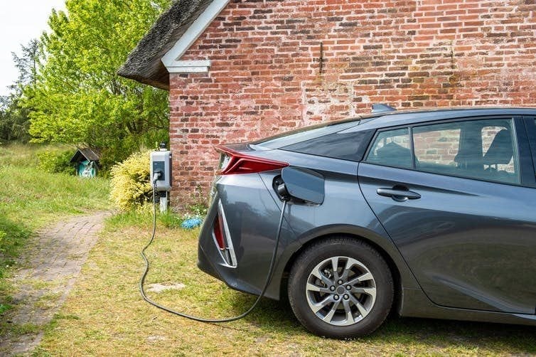 Electric vehicles can be plugged into mains power at home overnight, allowing owners to save on bills.