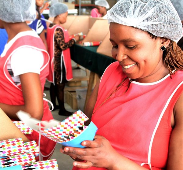 SA family-owned Xmas cracker business inks Walmart export deal