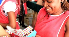 SA family-owned Xmas cracker business inks Walmart export deal