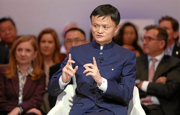 Jack Ma speaks at a meeting of the World Economic Forum Foundation in 2015. ,