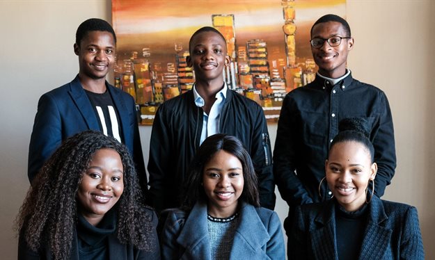 SAIBPP’s Young Professionals Forum Committee<br>Top left to right: Hector Maepa, student relations manager; Stando Langa, intern; Michael Kodinye, student relations manager<br>Bottom left to right: Thokozani Msimanga, PR manager; Nthabiseng Makgabo, chairperson; Matlali Queen Matsoso, treasurer