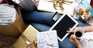 2020 global online holiday sales predicted to grow 30% - Salesforce