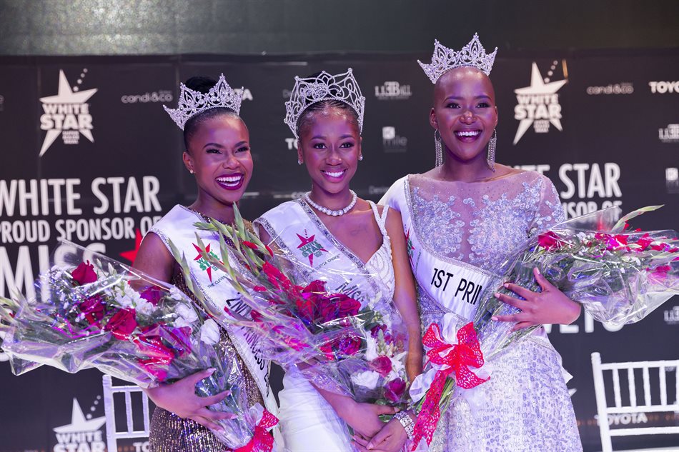 L-R Second Princess, Kutloano Moloi; Miss Soweto 2020, Thobile Steyn; First Princess, Anathi Conjwa