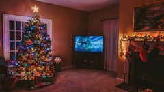 Top 10 movies to continue the Christmas feels