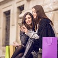 The role of community and referrals in online retail success