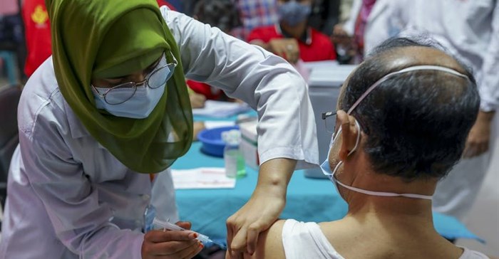 Many countries around the world, like Bangladesh, have started Covid-19 vaccination. Kazi Salahuddin Razu/NurPhoto via Getty Images