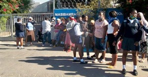 On Monday, parents shut down Bloekombos and Masibambane high school in Kraaifontein, demanding that their children be accepted. Photo: Vincent Lali / GroundUp
