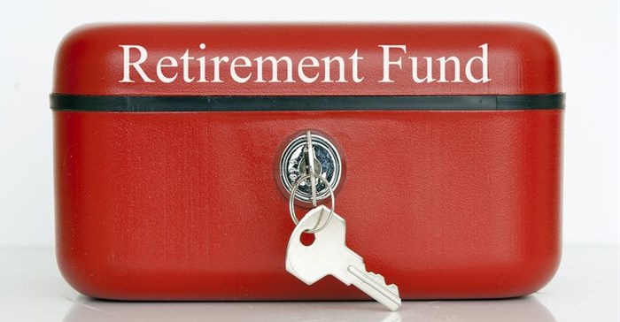 Clarifying the three-year rule for retirement benefits on emigration