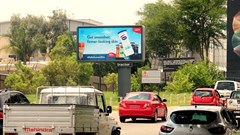 The power of dynamic DOOH: New Vaseline campaign delivers content that responds to the weather