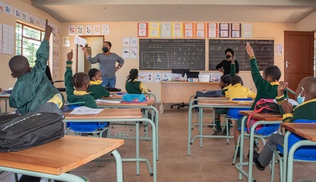 Saint-Gobain SA makes long-term commitment to Mvelaphanda Primary School