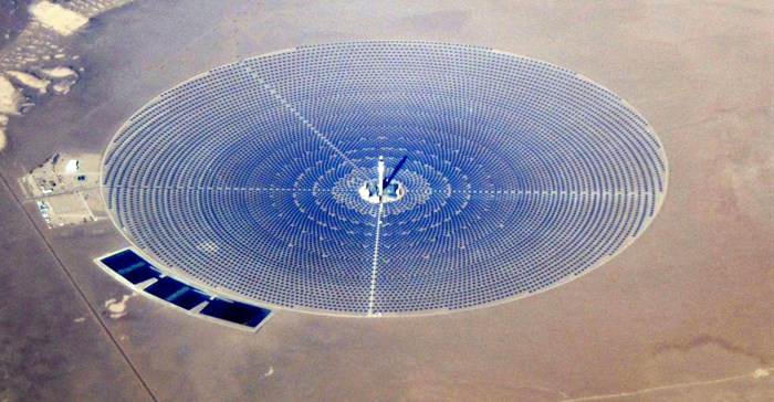 Concentrated solar power plant. Source Wikipedia