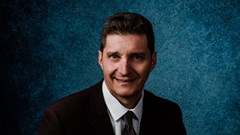 When are electronic signatures binding on sale of property agreements?