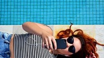 Pool renting app thrives in Spain's hot summer