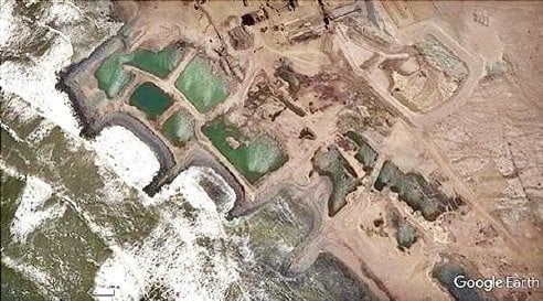 Coffer dam mining operations in 2017. Google Earth Image from the report Amendment of Environmental Management Programmes for Mining Rights 554MRC, 10025MR, 512MRC and 513MRC - Volume 2: Mining Right 554MRC, November 2017 by SLR Consulting in association with Placer Resource Management