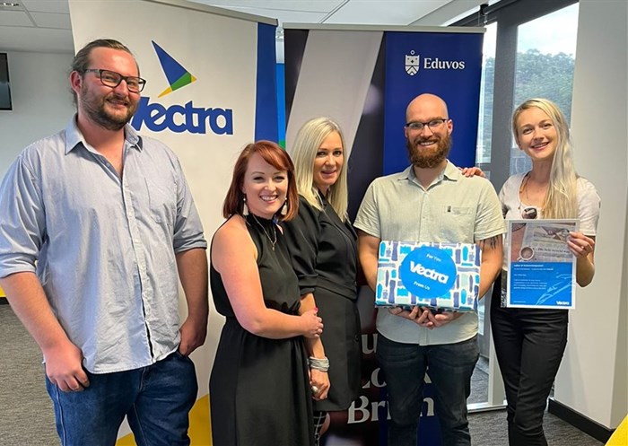 From left to right: Johan Taljaard (Eduvos lecturer), Minette du Plessis (Vectra), Elna Lombard (Eduvos Pretoria Campus general manager), Phillip Buys, and Piya Botha (Vectra)