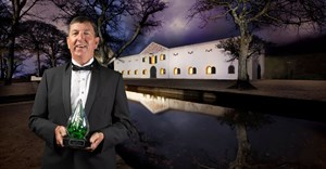 SA wine industry honours Vinpro stalwart Francois Viljoen