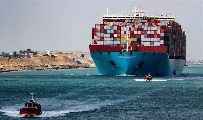A shipping container passes through the Suez Canal in Suez, Egypt February 15, 2022. REUTERS/Mohamed Abd El Ghany