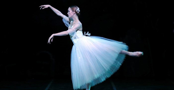 Image by Pat Bromilow Downing: Ksenia Ovsyanick performing