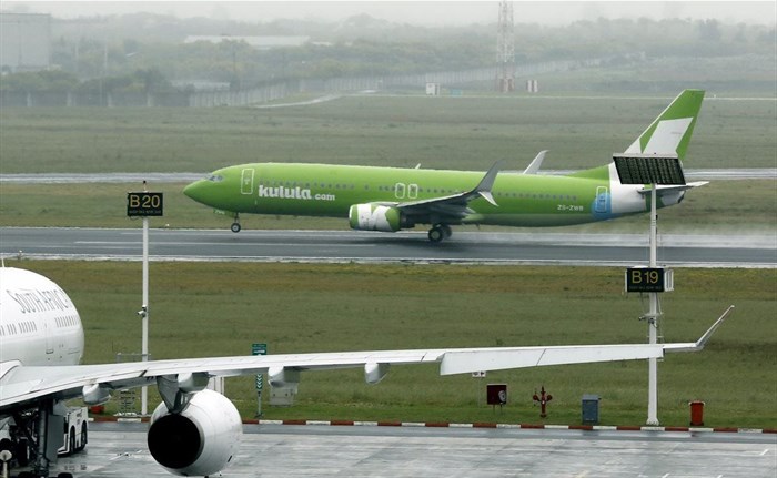 An aircraft from South African low cost airline Kulula takes off from Cape Town International airport, fie. REUTERS/Mike Hutchings