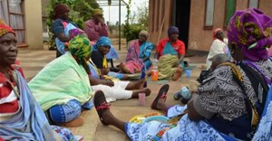 Mutual aid in a global food crisis: Rural South African women work together