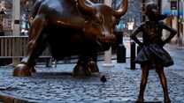 Source: ©bbc.com/  Stephen Tisdale, CMO, State Street Global Advisors is a past Past CMO Pencil winners for “Fearless Girl”, by McCann New York