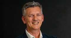 Improving mining outcomes through transforming leadership