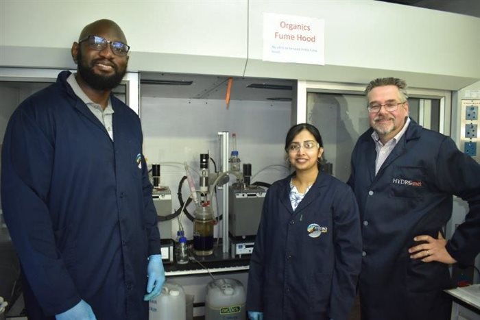 Archippe Manzila, Kathija Shaik and Prof Jochen Petersen in the laboratory at the UCT Department of Chemical Engineering
