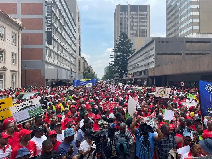 Workers from public sector unions affiliated to three federations marched to the National Treasury in Tshwane on Tuesday demanding that the government revise its 3% wage increase. Photo: Chris Gilili / GroundUp