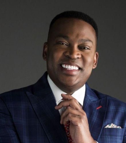 It's a win for sports fans as Robert Marawa joins Primedia's 947