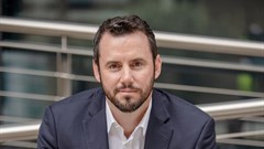 Benefits and limitations of using AI in the commercial property sector