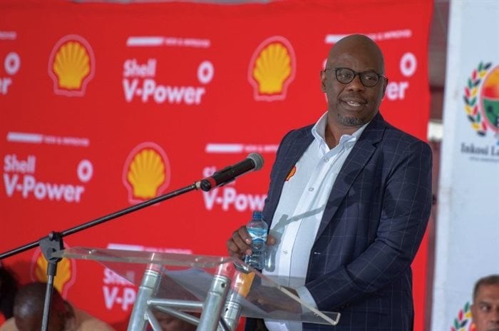 Hloniphizwe Mtolo, country chair, Shell Companies SA