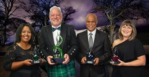 South African wine industry pays tribute to its flag bearers for the future
