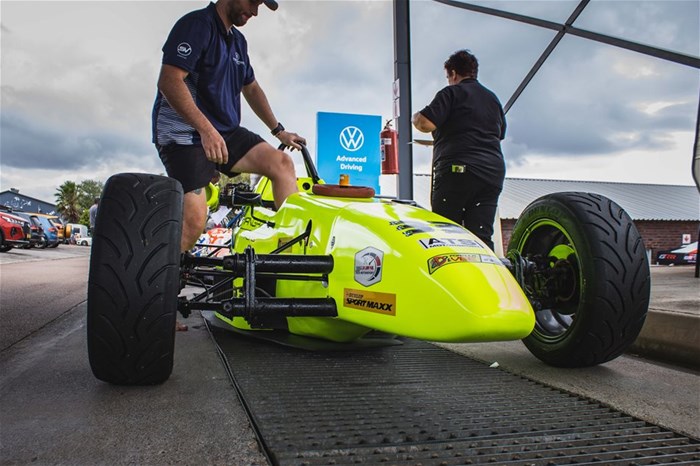 Dunlop welcomes Formula Vee race series as motorsport season gets underway