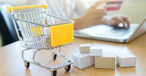 Building customer loyalty using click-and-collect