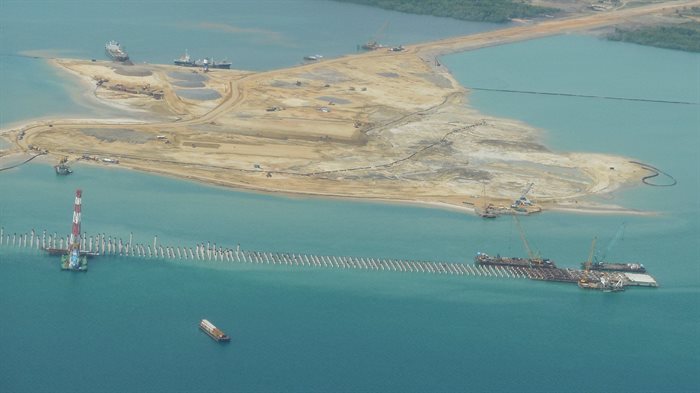 Pier construction at Lamu Port, Kenya. 2018. Source: