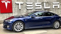 Source: © JD Power  Tesla has a high Sustainability Perceptions Value but weaker CSRHub scores